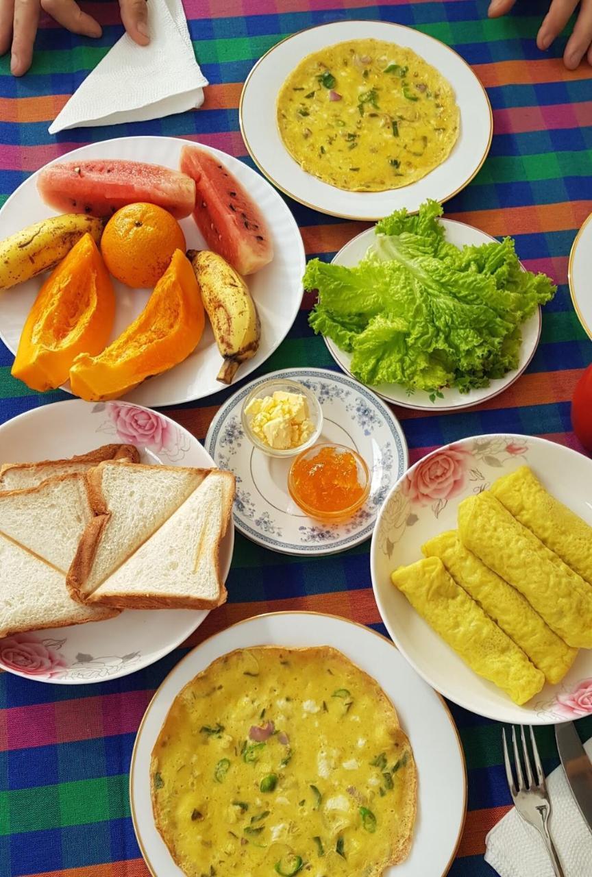 Bed and Breakfast Maduranga N Guest Mirissa Esterno foto